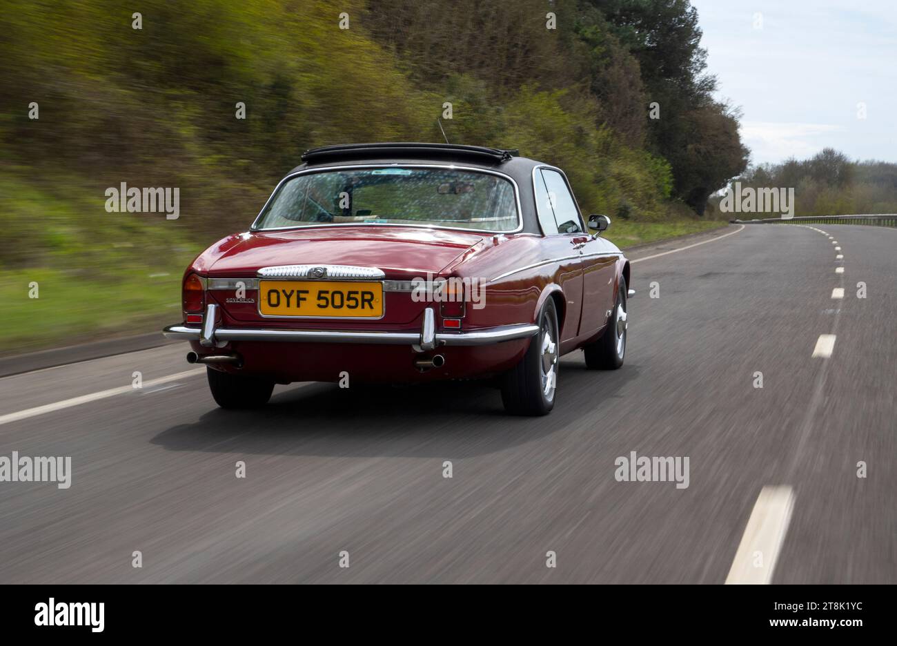 Jaguar xj sovereign hi-res stock photography and images - Alamy