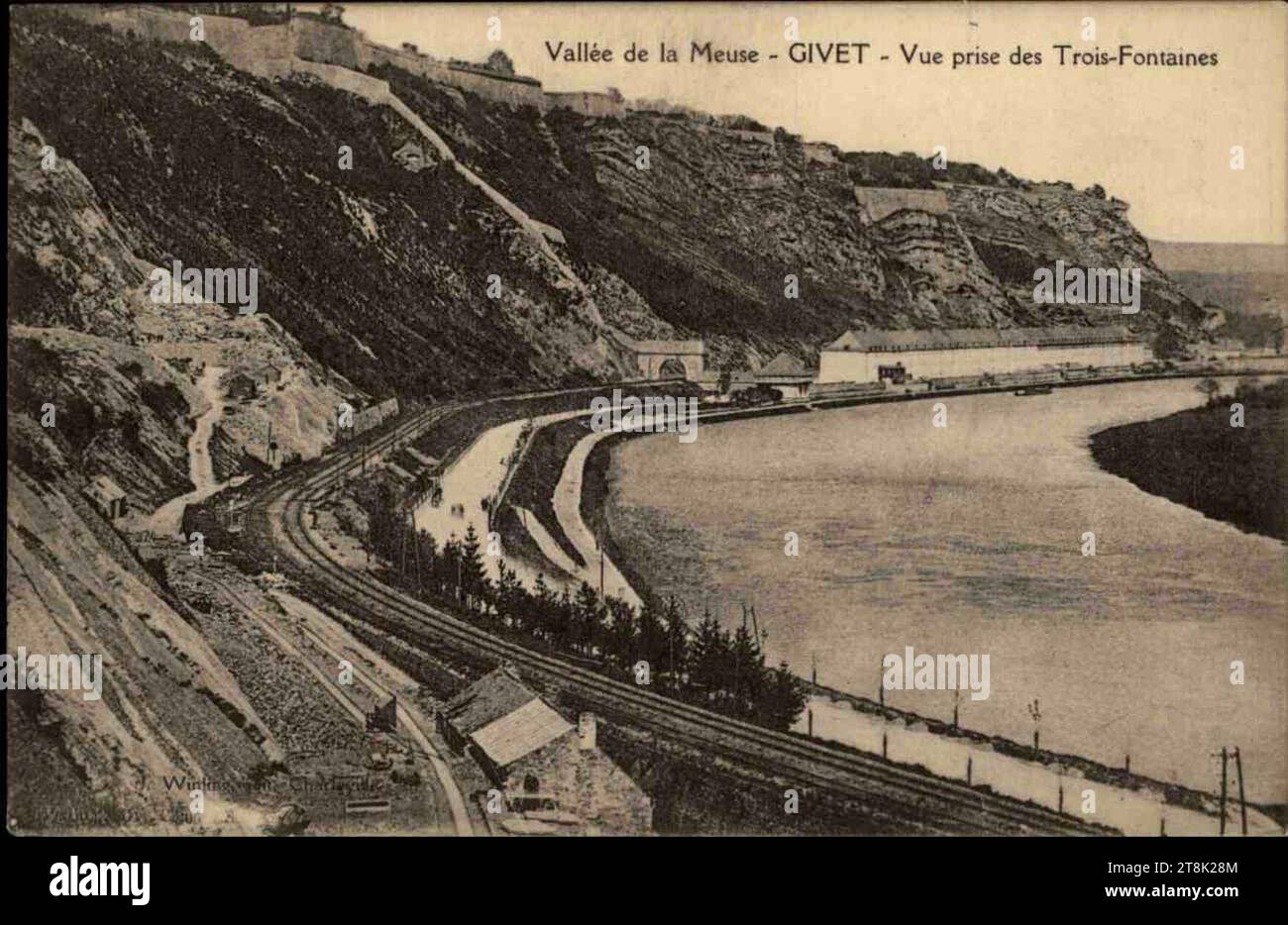 Vallée de la Meuse - Givet - Vue prise des Trois-Fontaines. Stock Photo