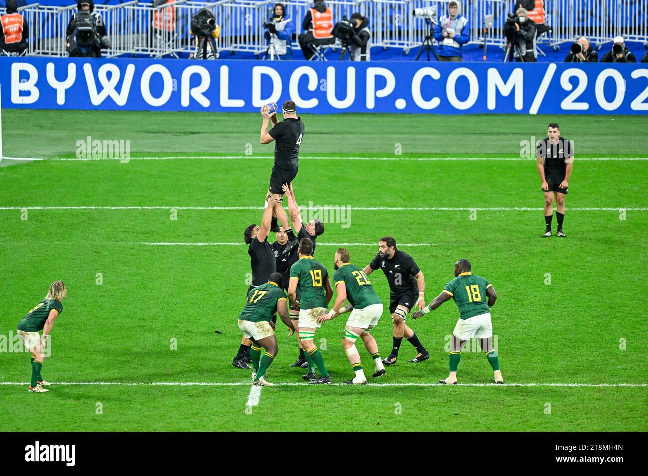 Brodie retallick rugby hi res stock photography and images Alamy