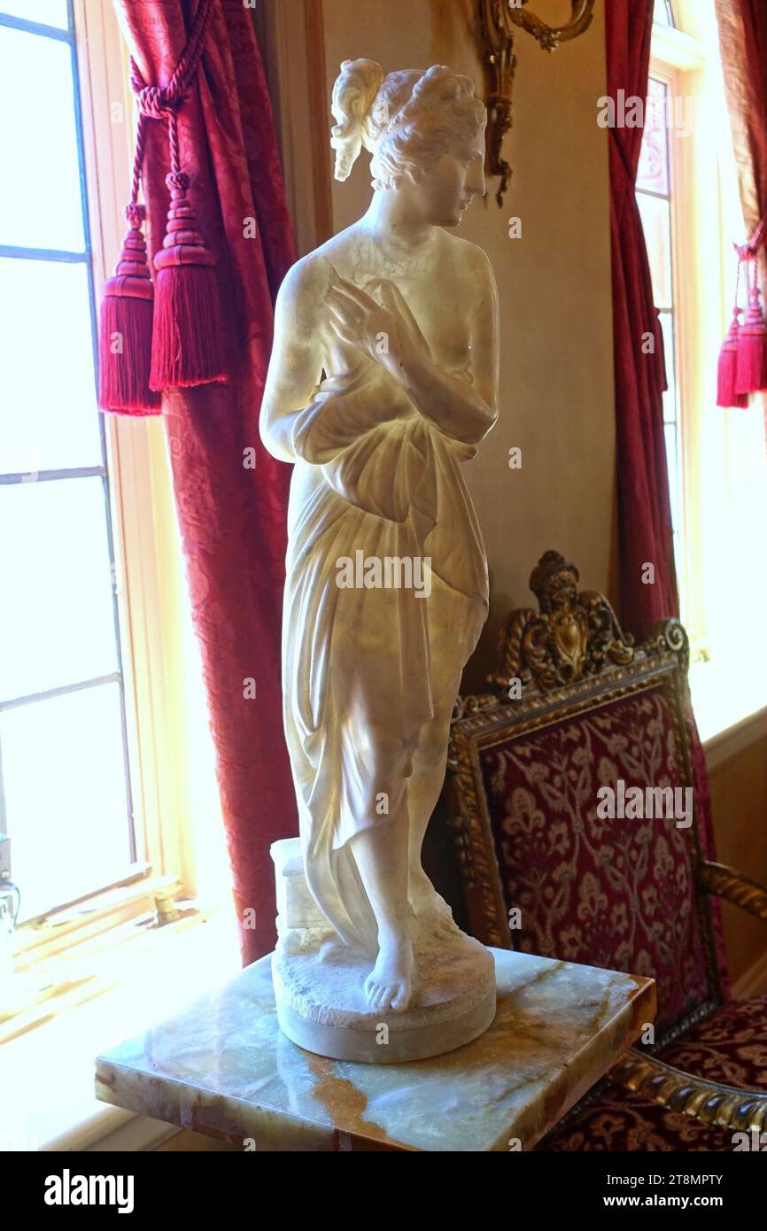 Venus italica, by antonio canova hi-res stock photography and images ...