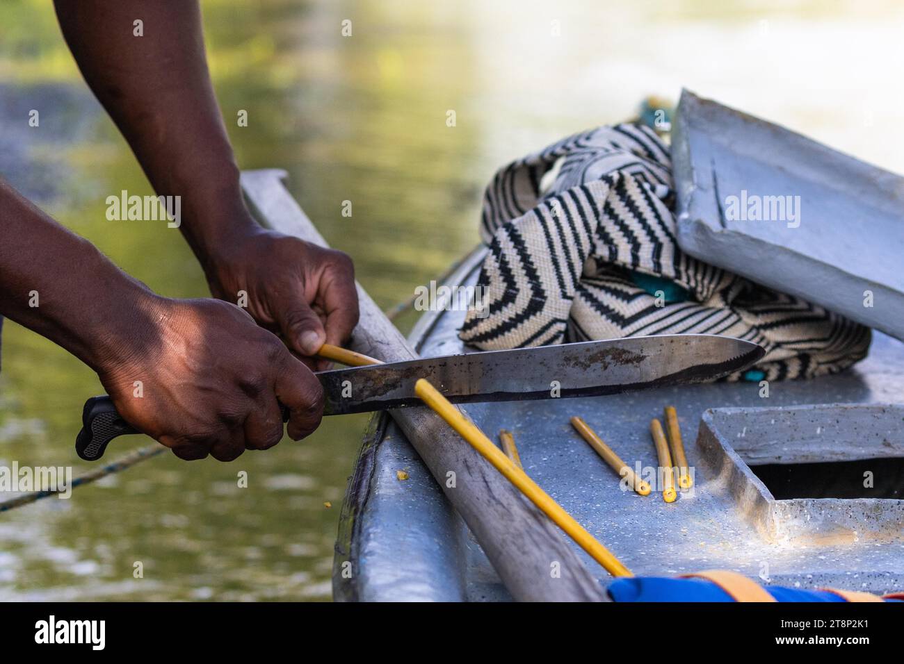 Bamboo straw preparation, machete, El Valle, Colombia Stock Photo Alamy