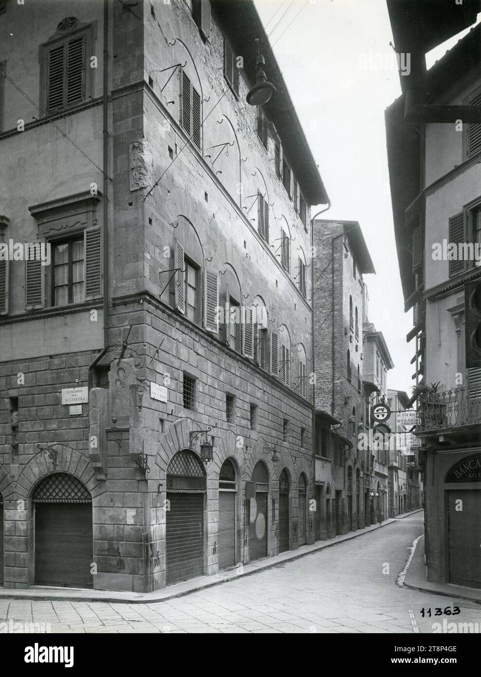Via por santa maria, palazzo carducci Stock Photo Alamy