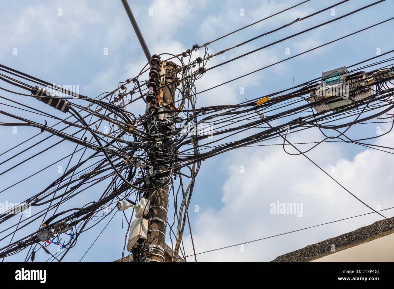 Power lines in the historic city centre, Cali, Valle de Cauca, Colombia Stock Photo