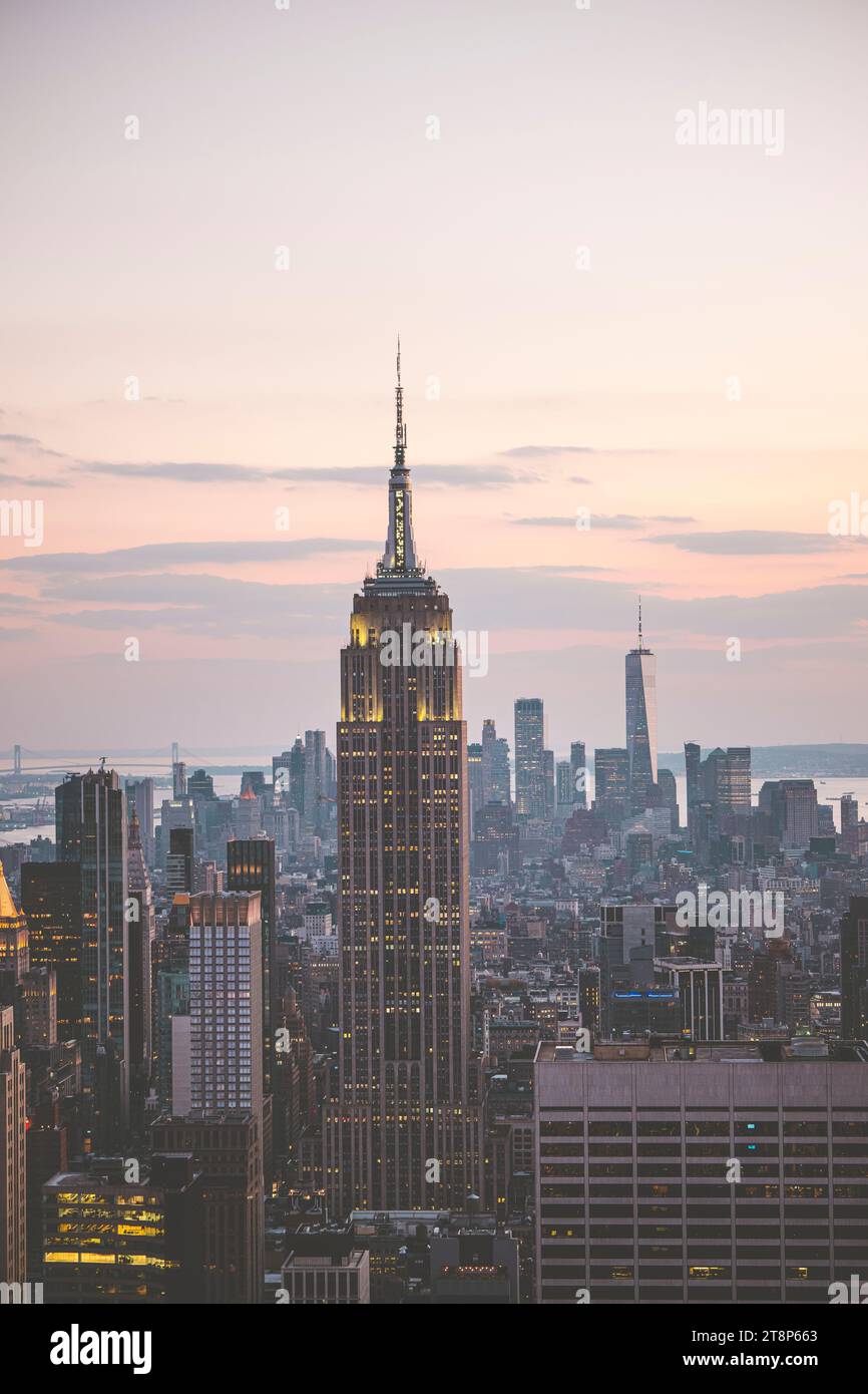 Marathon aerial skyscrapers hi-res stock photography and images - Alamy