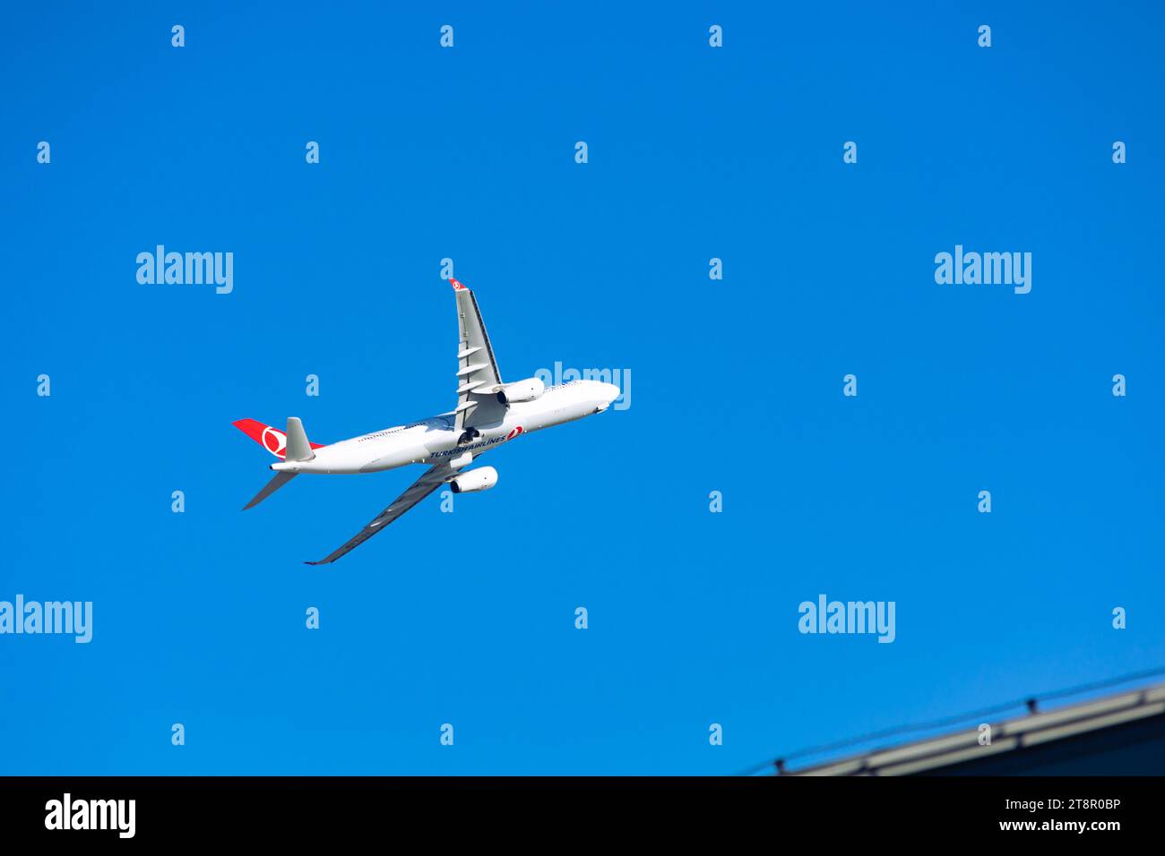 The vertical take off plane hi-res stock photography and images - Alamy