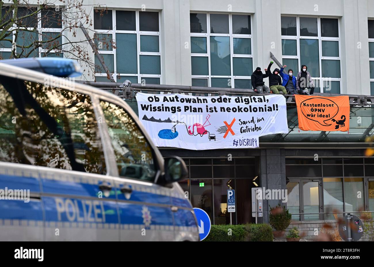 Jena, Germany. 21st Nov, 2023. "Whether car mania or digital, Wissing's