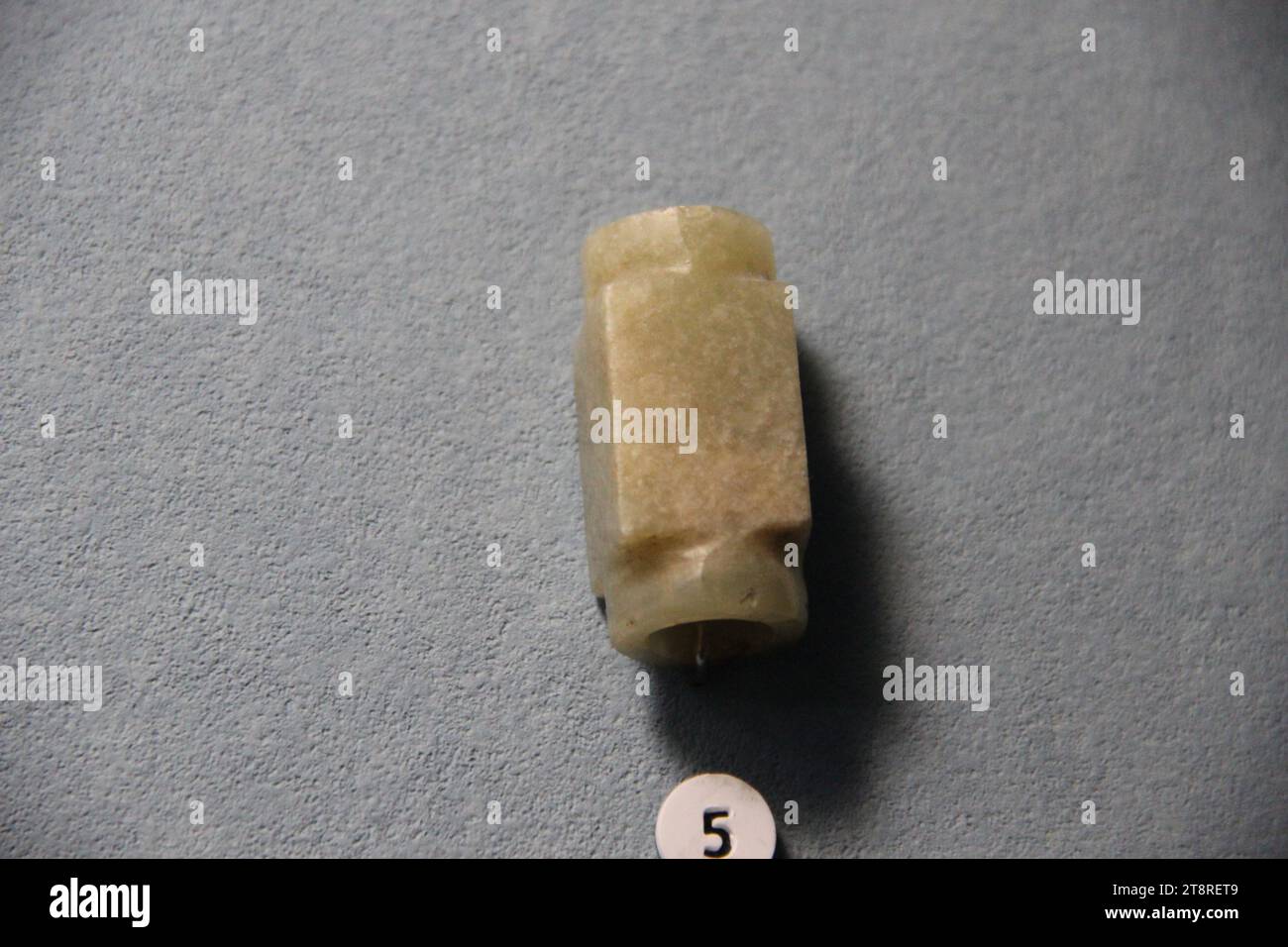 Jade Cong, Jade gallery, Palace Museum, Taipei, Taiwan Stock Photo Alamy