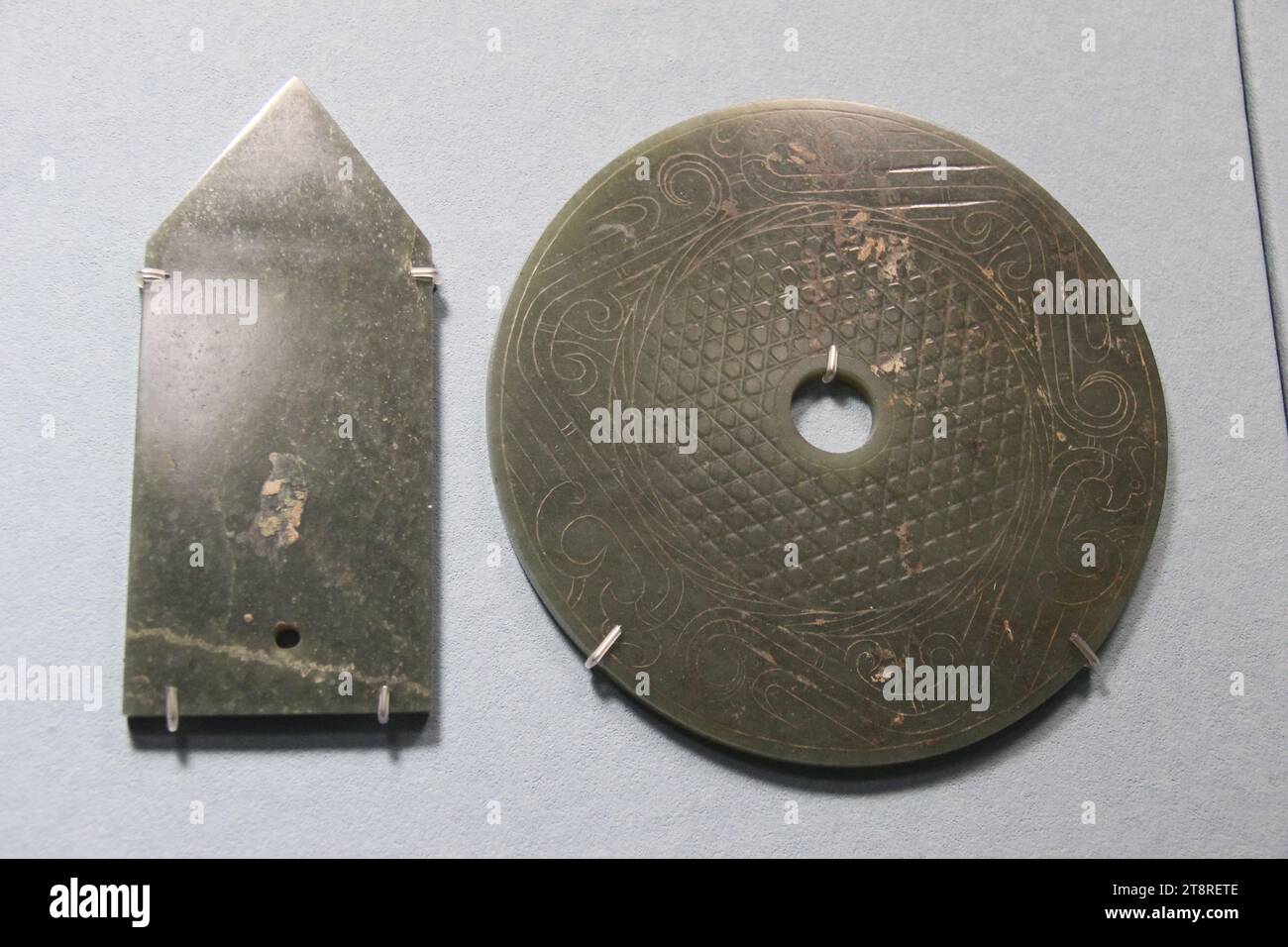 Bi disc han dynasty hi-res stock photography and images - Alamy