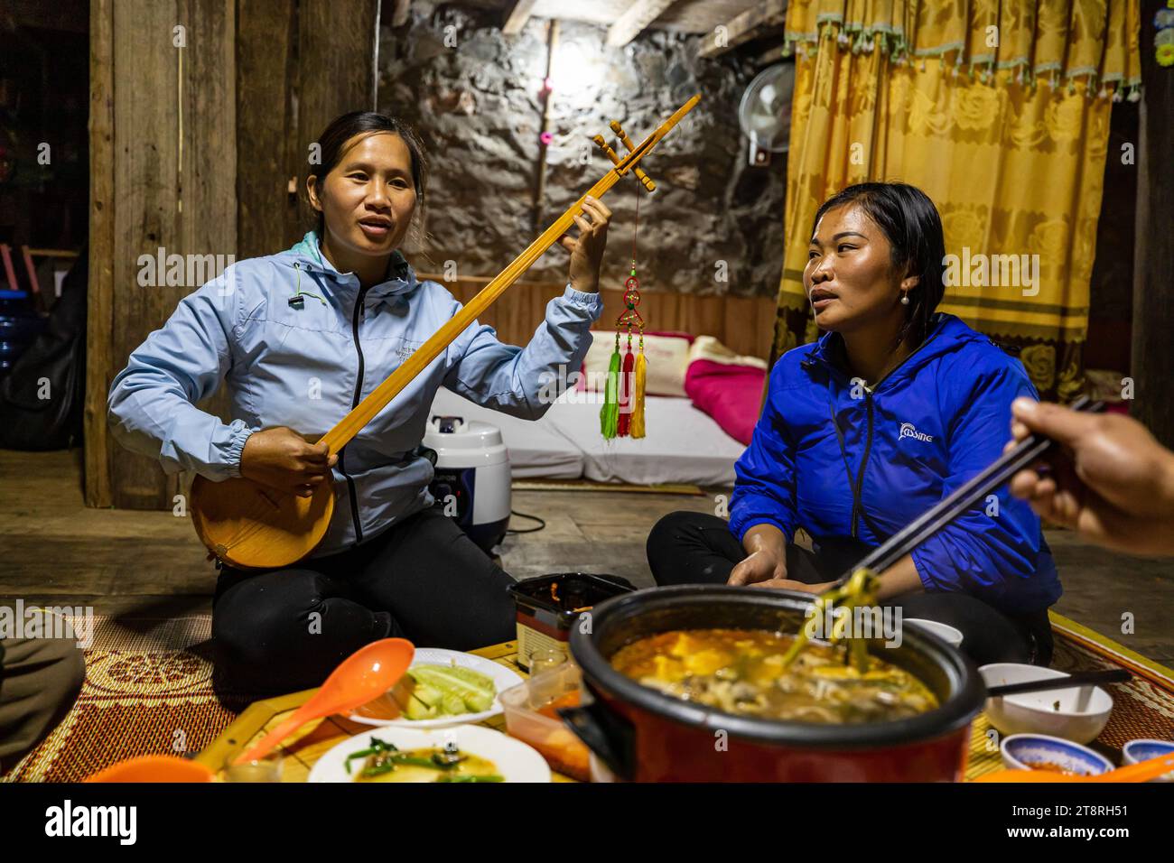 Dinner with traditionell music in North Vietnam Stock Photo