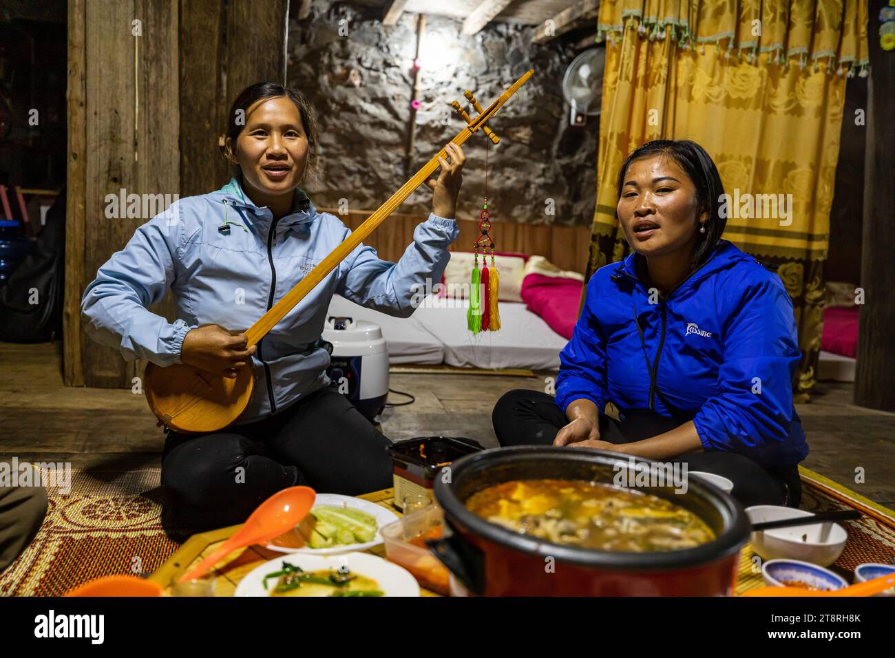 Dinner with traditionell music in North Vietnam Stock Photo