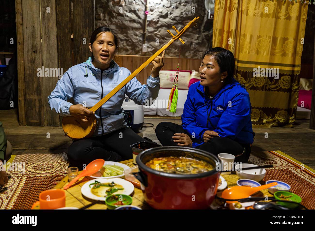 Dinner with traditionell music in North Vietnam Stock Photo