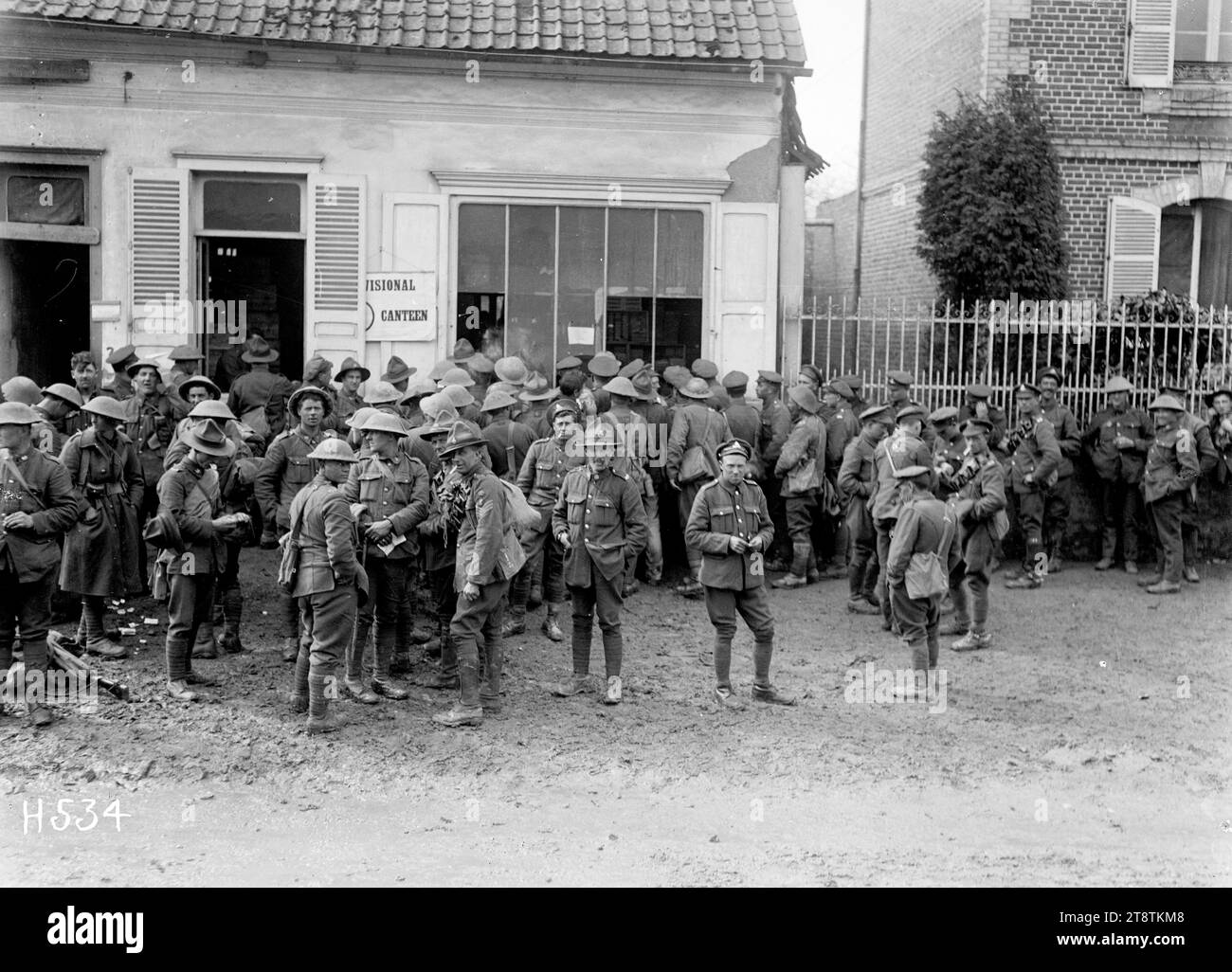 New Zealand soldiers outside an army canteen, France, World War I
