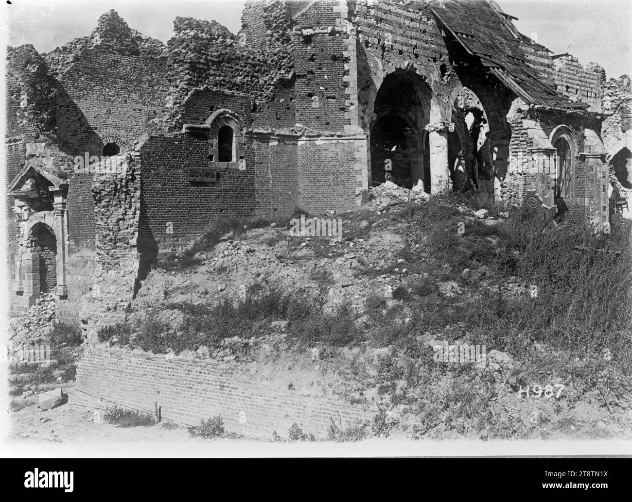 Grevillers Church damaged during World War I, Shows the extensive damage to Grevillers Church in France during World War I. Photograph taken between 2 and 4 September 1918 Stock Photo