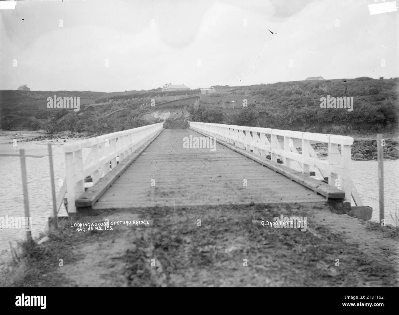 Opotoru bridge hi-res stock photography and images - Alamy