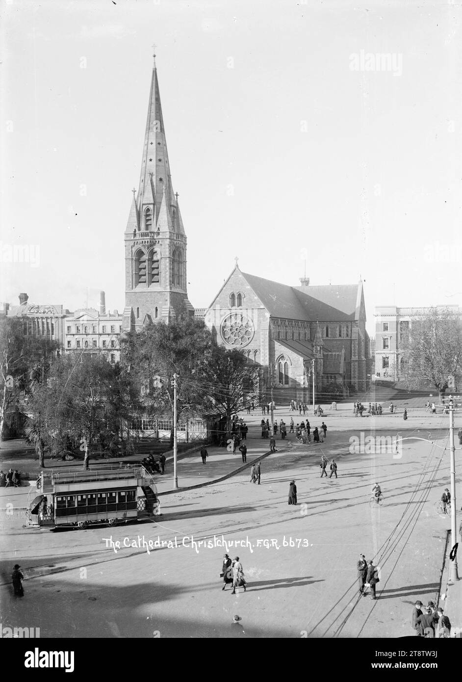 Early 1900s cathedral Black and White Stock Photos & Images Alamy