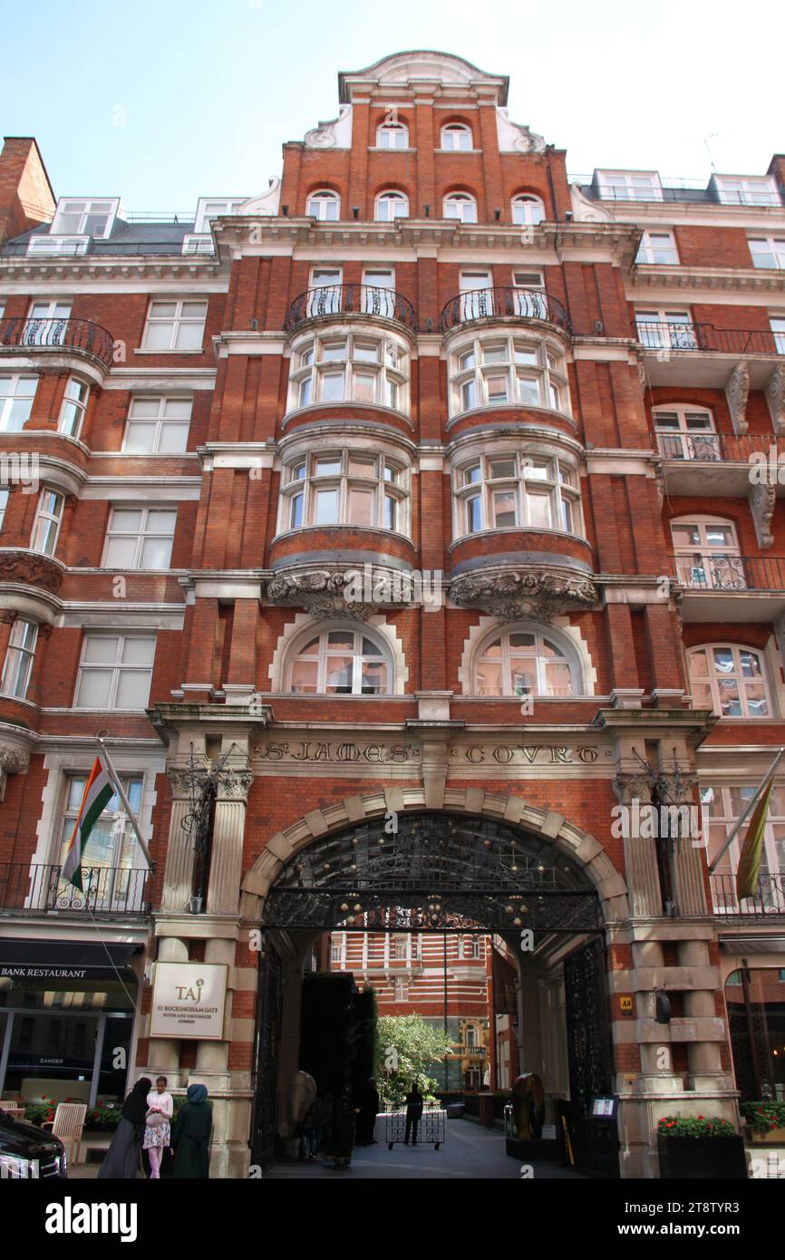 London St James Court London England UK Stock Photo Alamy London St James Court London England UK Stock Photo Alamy