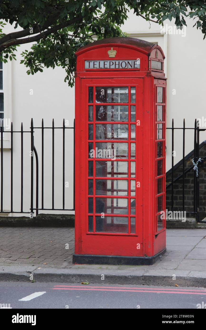 London Public Phonebox - the New Shape of the TARDIS, London, England ...