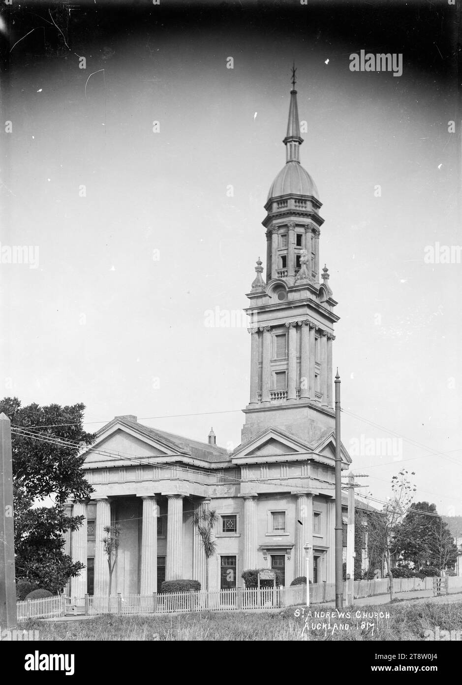 Auckland st andrews church hires stock photography and images Alamy