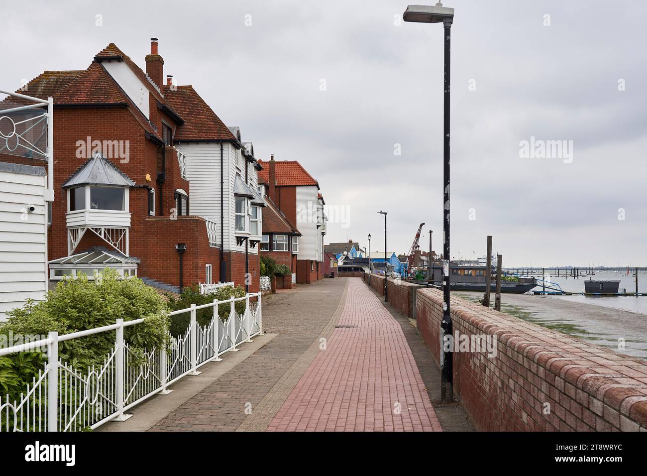 Property riverside promenade. Burnham, Burnham on Crouch, United