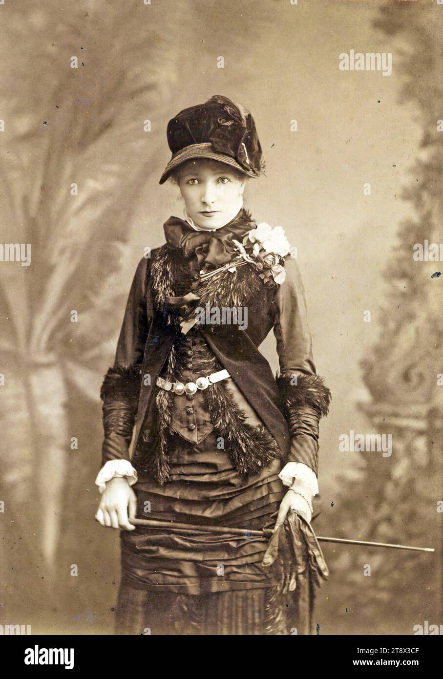 Portrait of Rosine Bernard, known as Sarah Bernhardt (1844-1923), actress, Downey, William, Photographer, Photography, Graphic arts, Photography, Albumen paper print, Dimensions - Work: Height: 14.4 cm, Width: 10.1 cm, Dimensions: Height: 16.6 cm, Width: 11 cm Stock Photo