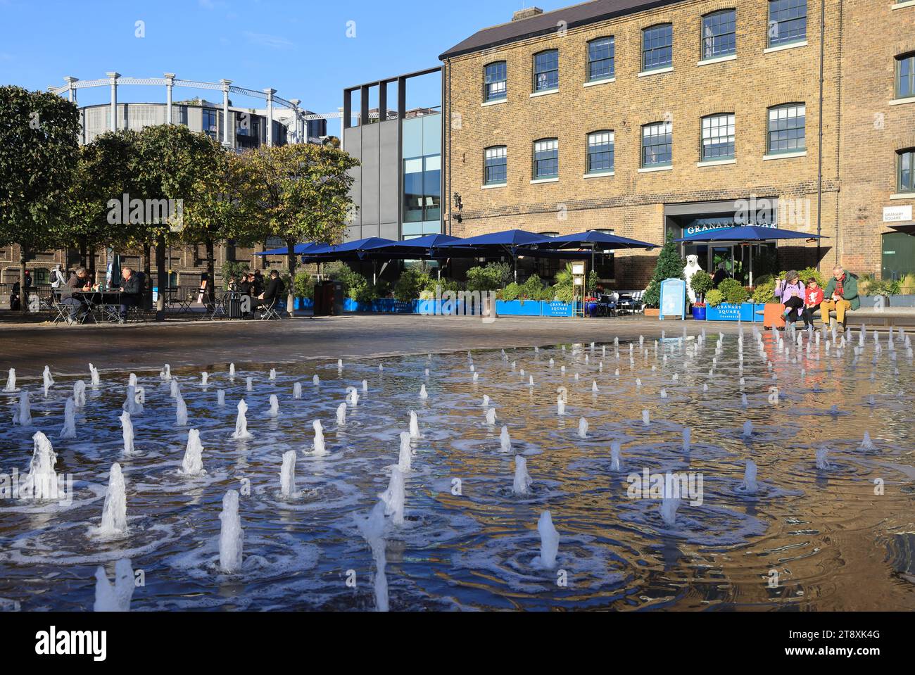 Fountains on Granary Square, in front of the Brasserie with autumn