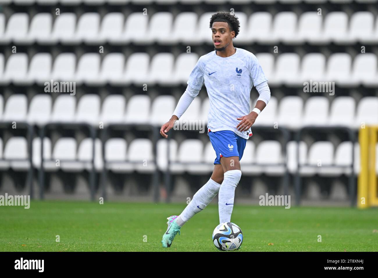 Tubize, Belgium. 21st Nov, 2023. Therence KOUDOU (20) of France pictured during a friendly soccer game between the national under 20 teams of Belgium and France on Tuesday 21 November 2023 in Tubize, Belgium . Credit: sportpix/Alamy Live News Stock Photo