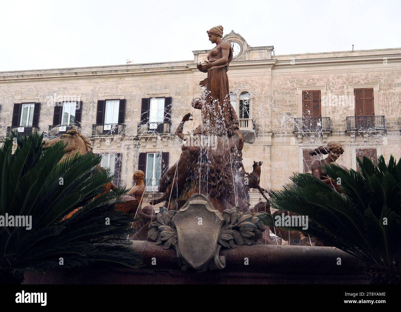 Fontana di Diana, Diana Fountain (by Giulio Moschetti), Ortigia ...