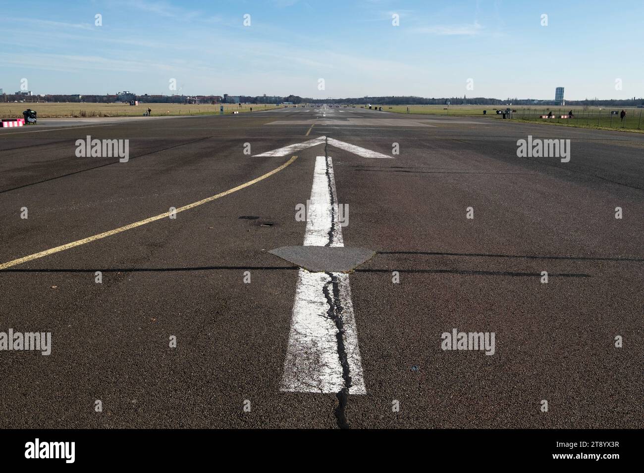 A view of the runway at the disused Berlin Tempelhof airport / Tempelhofer Feld Stock Photo