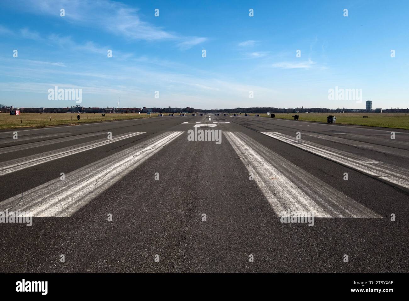 A view of the runway at the disused Berlin Tempelhof airport / Tempelhofer Feld Stock Photo