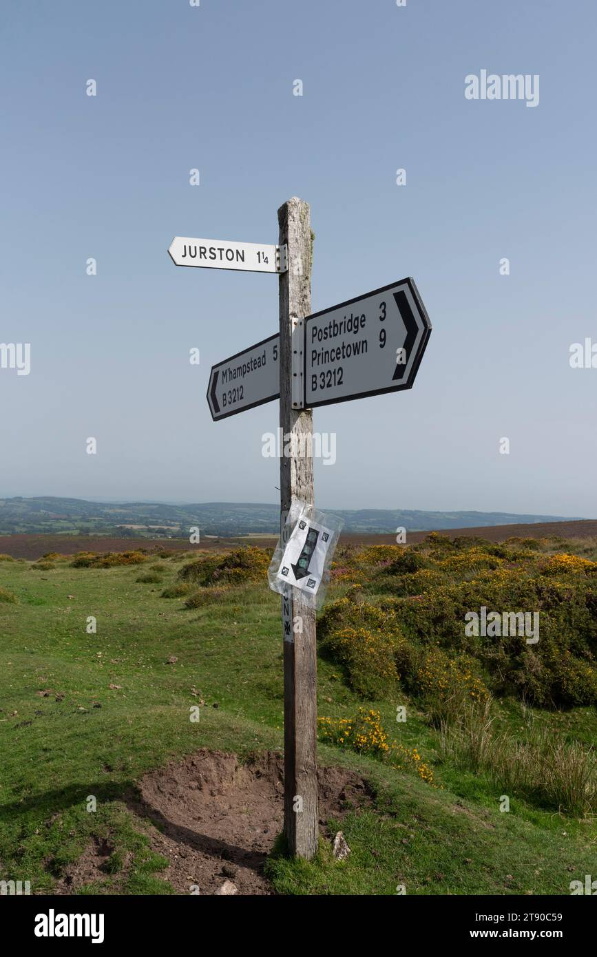 Jurston, Dartmoor, Devon, England, UK. 05.09.23. A signpost marking the ...