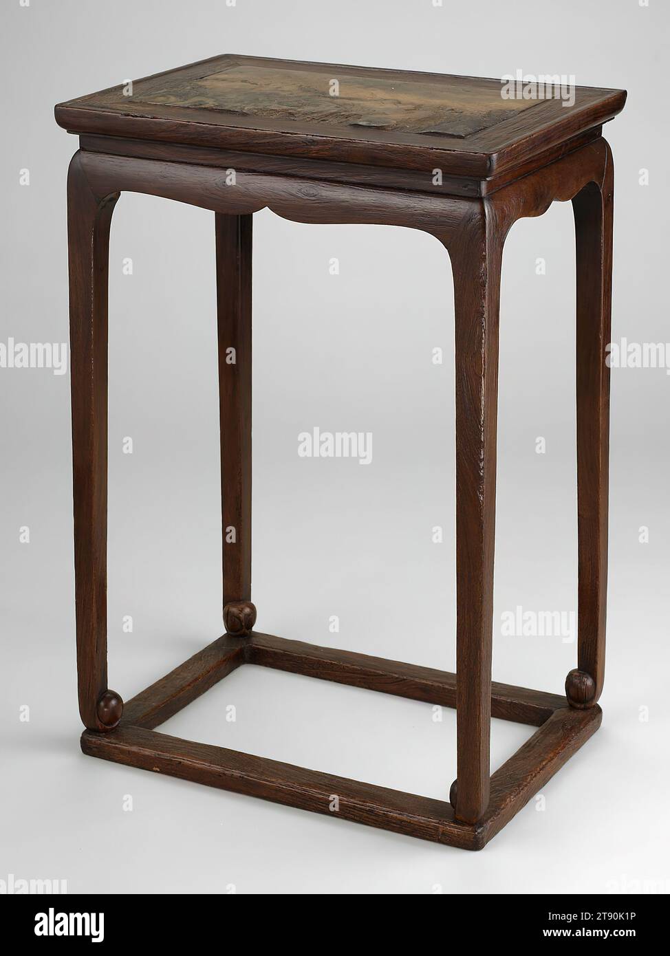 Ancestral altar tables hi-res stock photography and images - Alamy