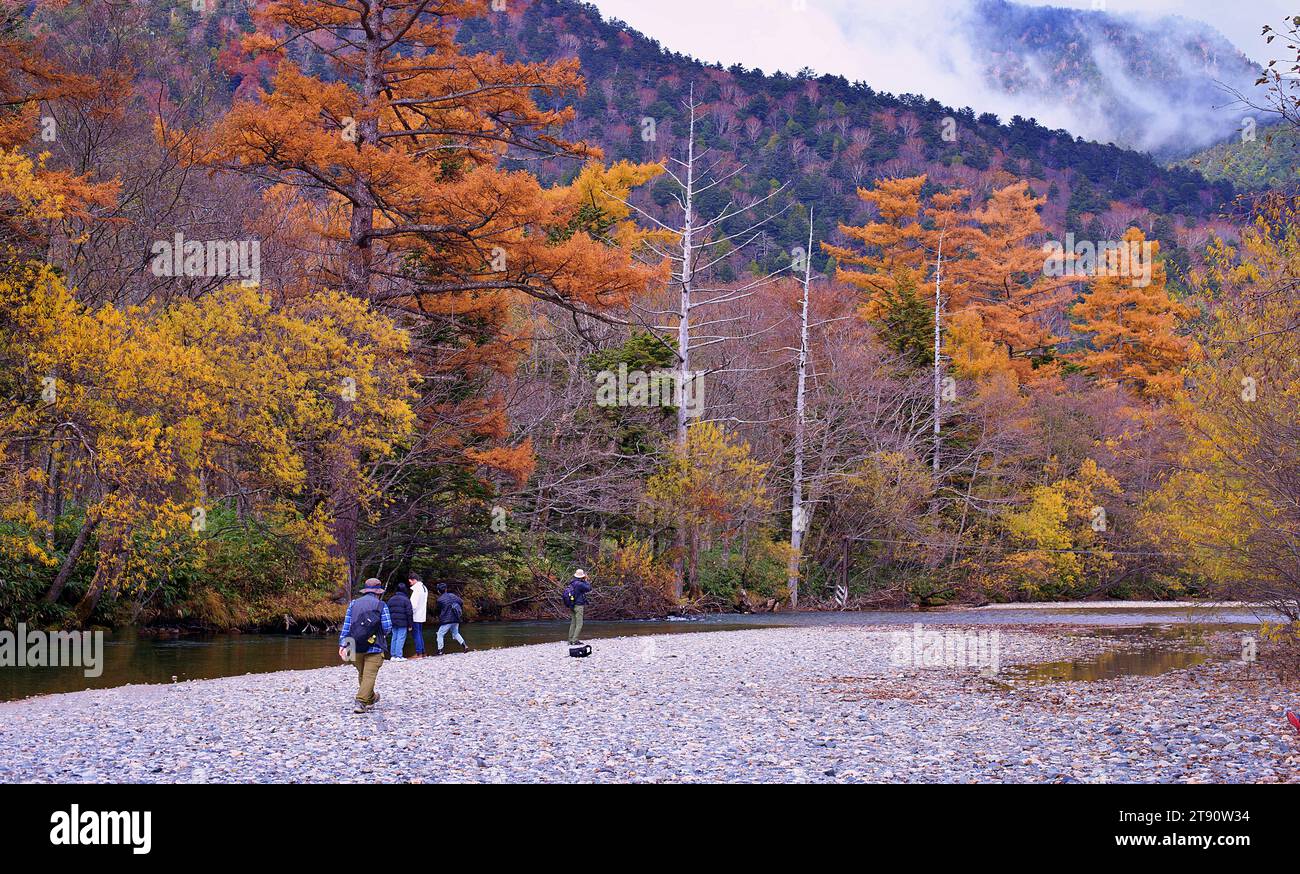 Tourists on the kappa wooden bridge at Kamikochi National park, the ...