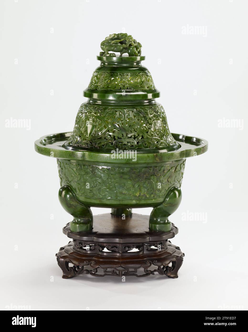 Serpentine dragon forms hires stock photography and images Alamy