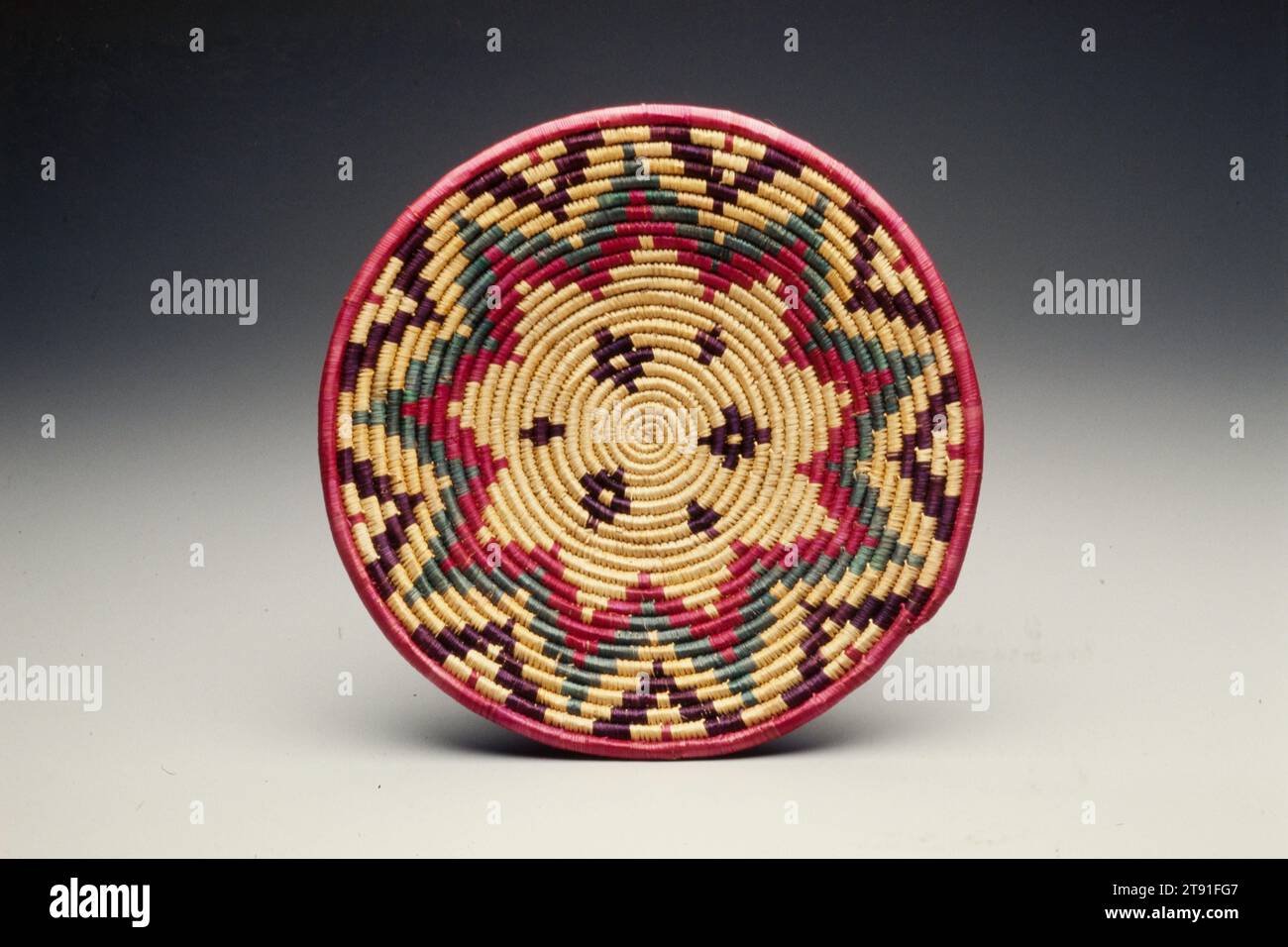 Basket, 20th century, 3 11/16 x 13 3/16 in. (9.37 x 33.5 cm), Plant fibers, Ethiopia, 20th century Stock Photo