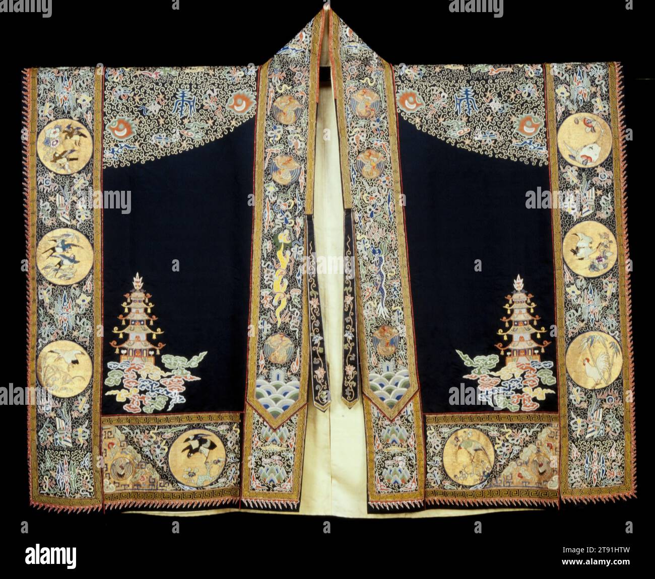 Daoist priest’s robe (jiangyi), Kangxi Period, 1662-1722, L.58-5/8 x W.51-5/8 in., silk, China, 17th-18th century, The 'cosmic diagram' on the back of this robe is surrounded by six gold medallions with figures of the Eight Immortals (legendary beings), a qilin (an imaginary animal), and a bear. Interspersed among them are red symbols representing three of Daoism’s five sacred mountains Stock Photo