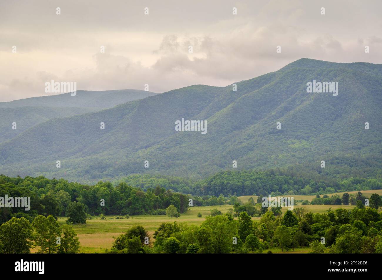 The Smoky Mountains Cades Cove Loop Gatlinburg, TN, USA Stock Photo Alamy