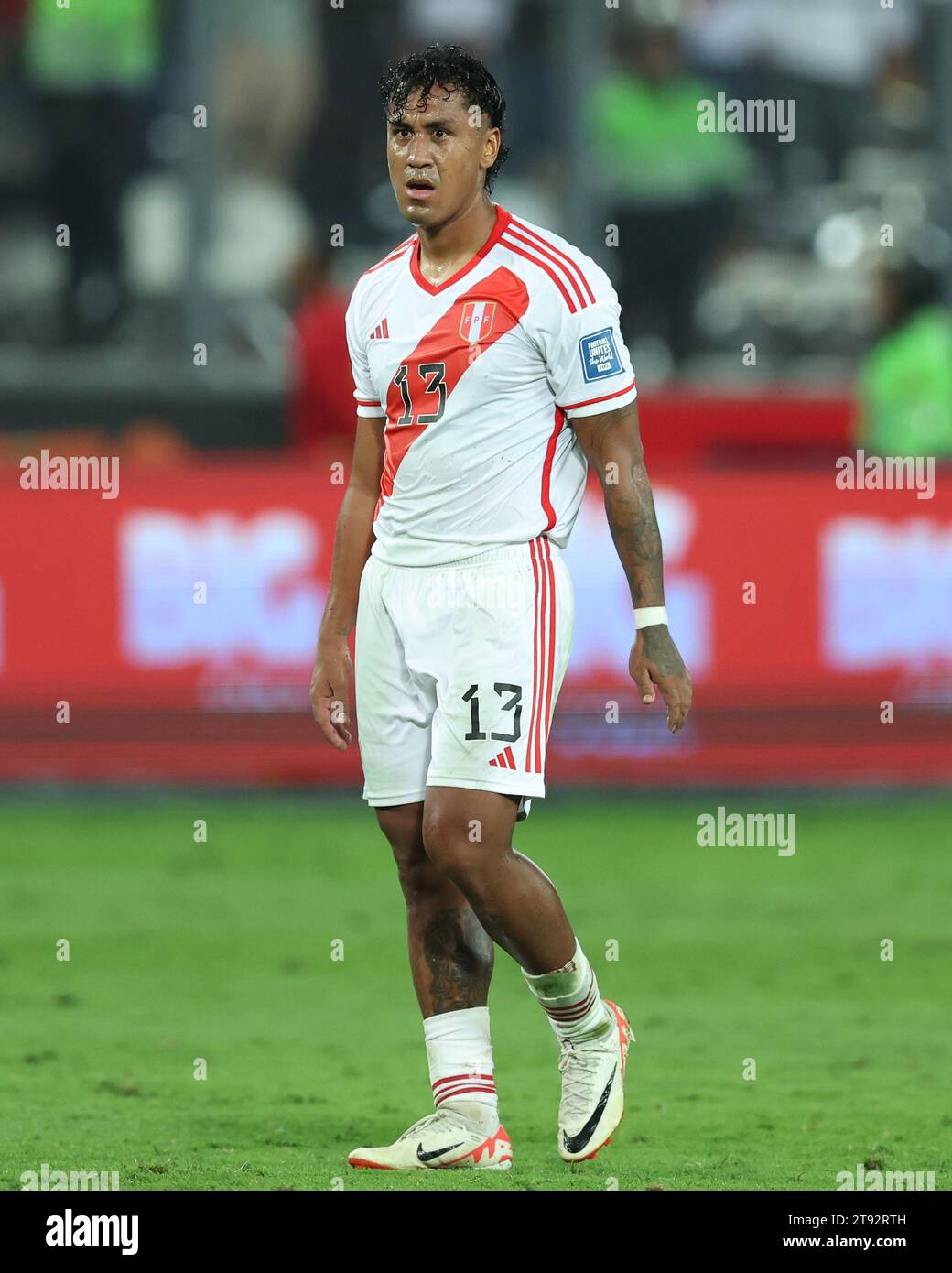Lima, Peru. 21st Nov, 2023. Renato Tapia of Peru during the FIFA 2024 World Cup qualifying round match between Peru and Venezuela played at Nacional de Lima Stadium on November 21 in Lima, Peru. (Photo by Miguel Marrufo/PRESSINPHOTO) Credit: PRESSINPHOTO SPORTS AGENCY/Alamy Live News Stock Photo