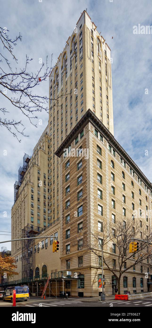 St. George Tower, 111 Hicks Street, is the Emery Roth-designed wing of the St. George Hotel in the Brooklyn Heights Historic District. Stock Photo