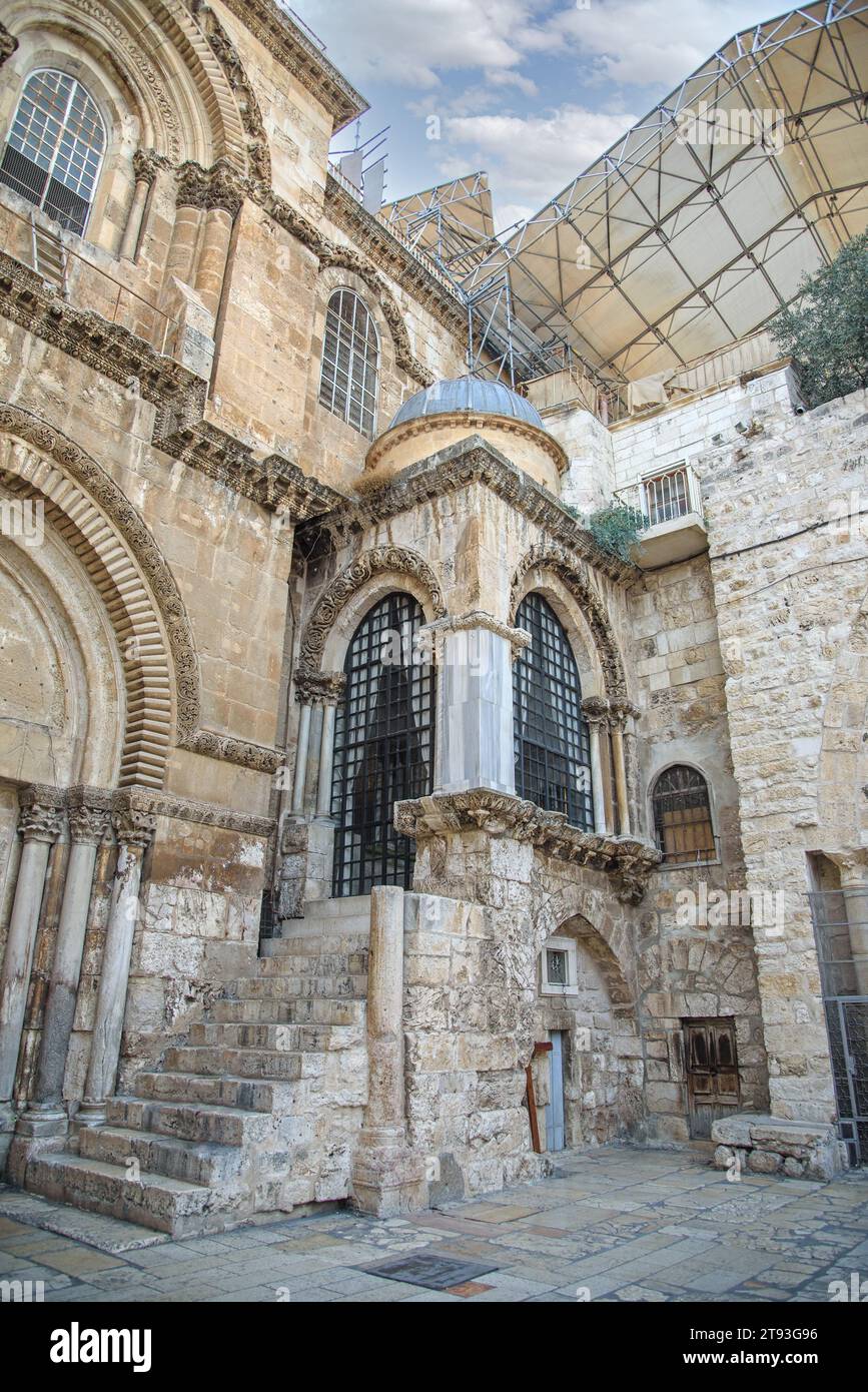 Entrance to the holy sepulchre hi-res stock photography and images - Alamy