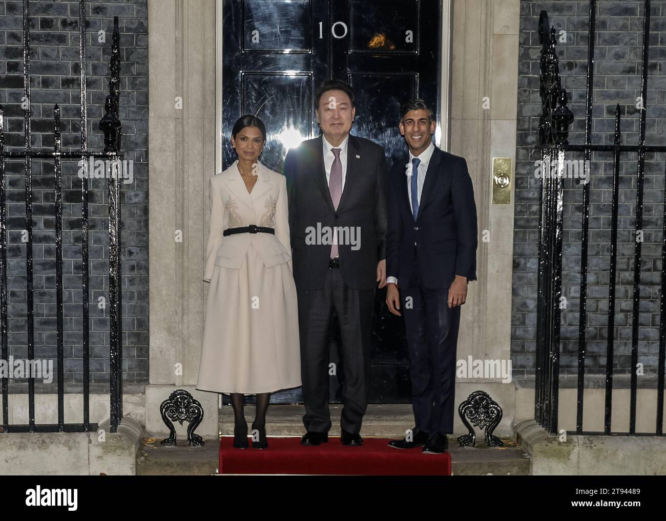 London, UK. 22nd Nov, 2023. Rishi Sunak, British Prime Minister, together with his wife Akshata Murty, welcomes the President of the Republic of Korea, His Excellency Yoon Suk Yeol, to 10 Downing Street as part of their State Visit to the UK. Credit: Imageplotter/Alamy Live News Stock Photo