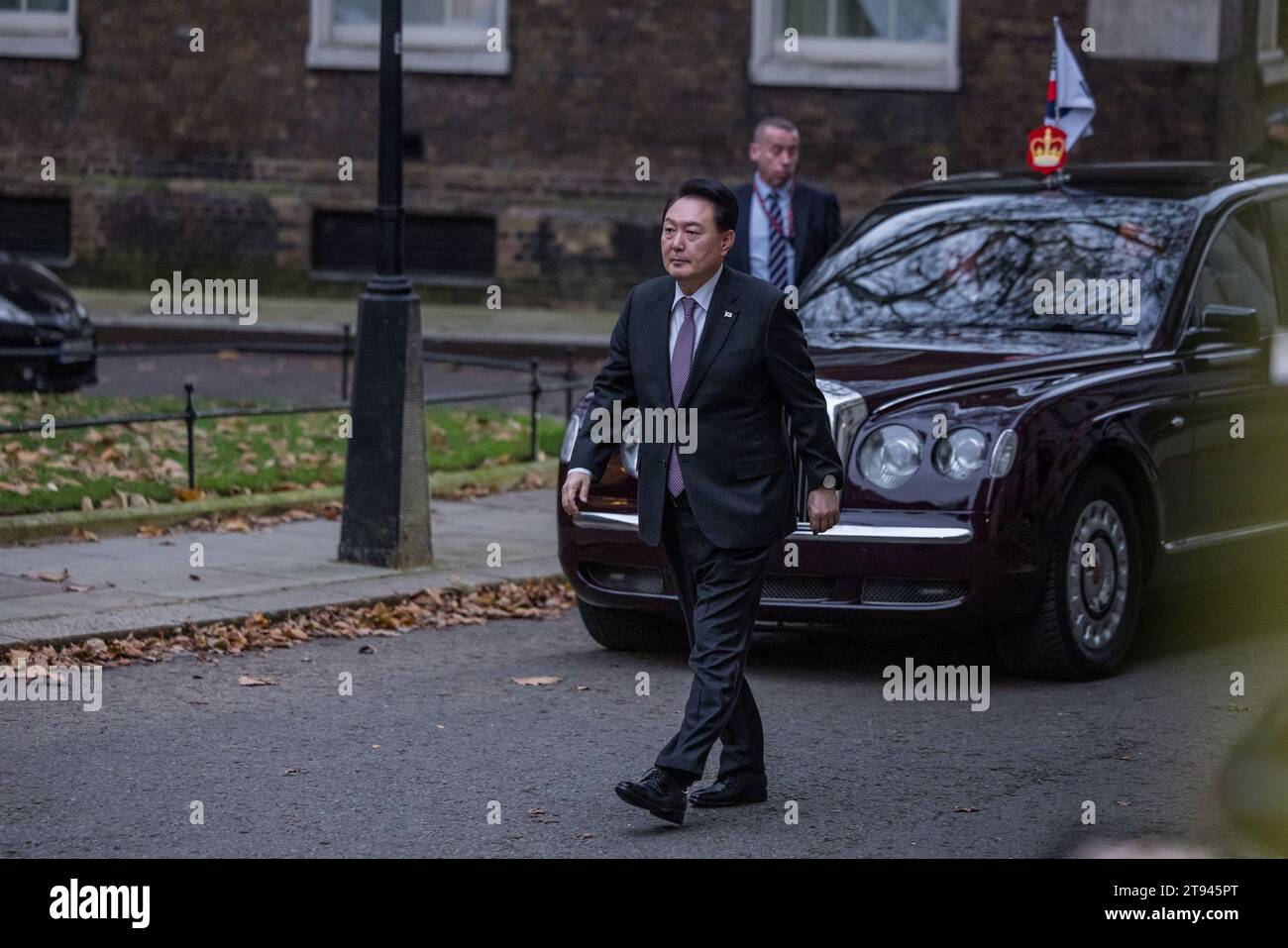 Downing Street, London, UK. 22nd November 2023.  The President of the Republic of Korea, His Excellency Yoon Suk Yeol, arriving in Downing Street, to meet British Prime Minister, Rishi Sunak. Photo by Amanda Rose/Alamy Live News Stock Photo