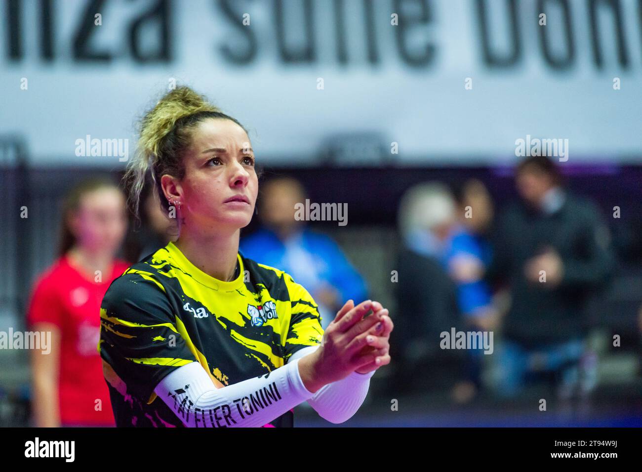 Treviso, Treviso, Italy. 22nd Nov, 2023. Monica De Gennaro of Prosecco Doc Imoco Conegliano seen warming up before the LVF Serie A1 2023/24 volleyball match between Prosecco Doc Imoco Conegliano vs Roma Volley Club at Palaverde stadium in Treviso, Italy. (Credit Image: © Alberto Gardin/ZUMA Press Wire) EDITORIAL USAGE ONLY! Not for Commercial USAGE! Stock Photo