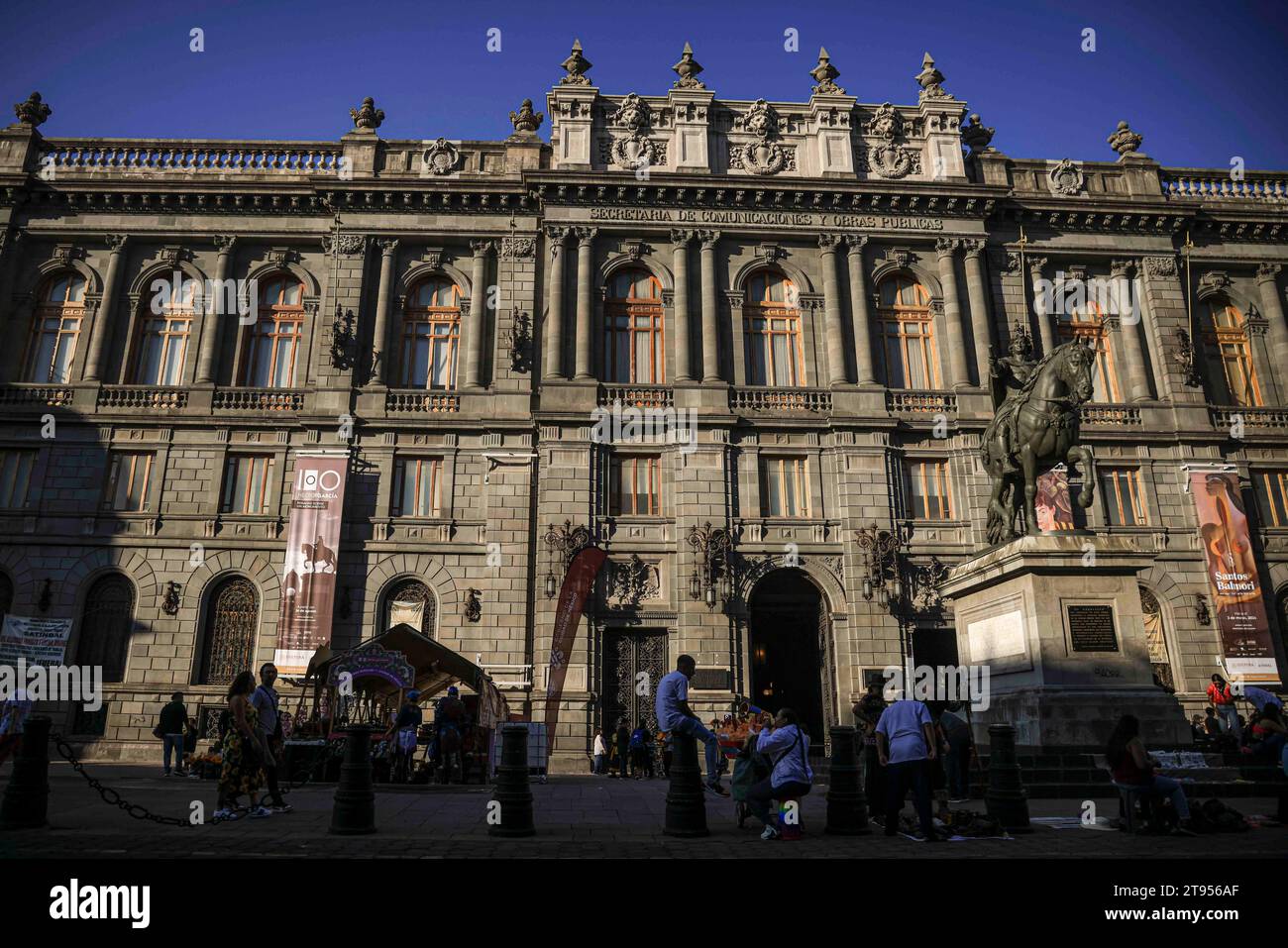 National Museum of Art MUNAL or Old Palace of the Secretariat of ...