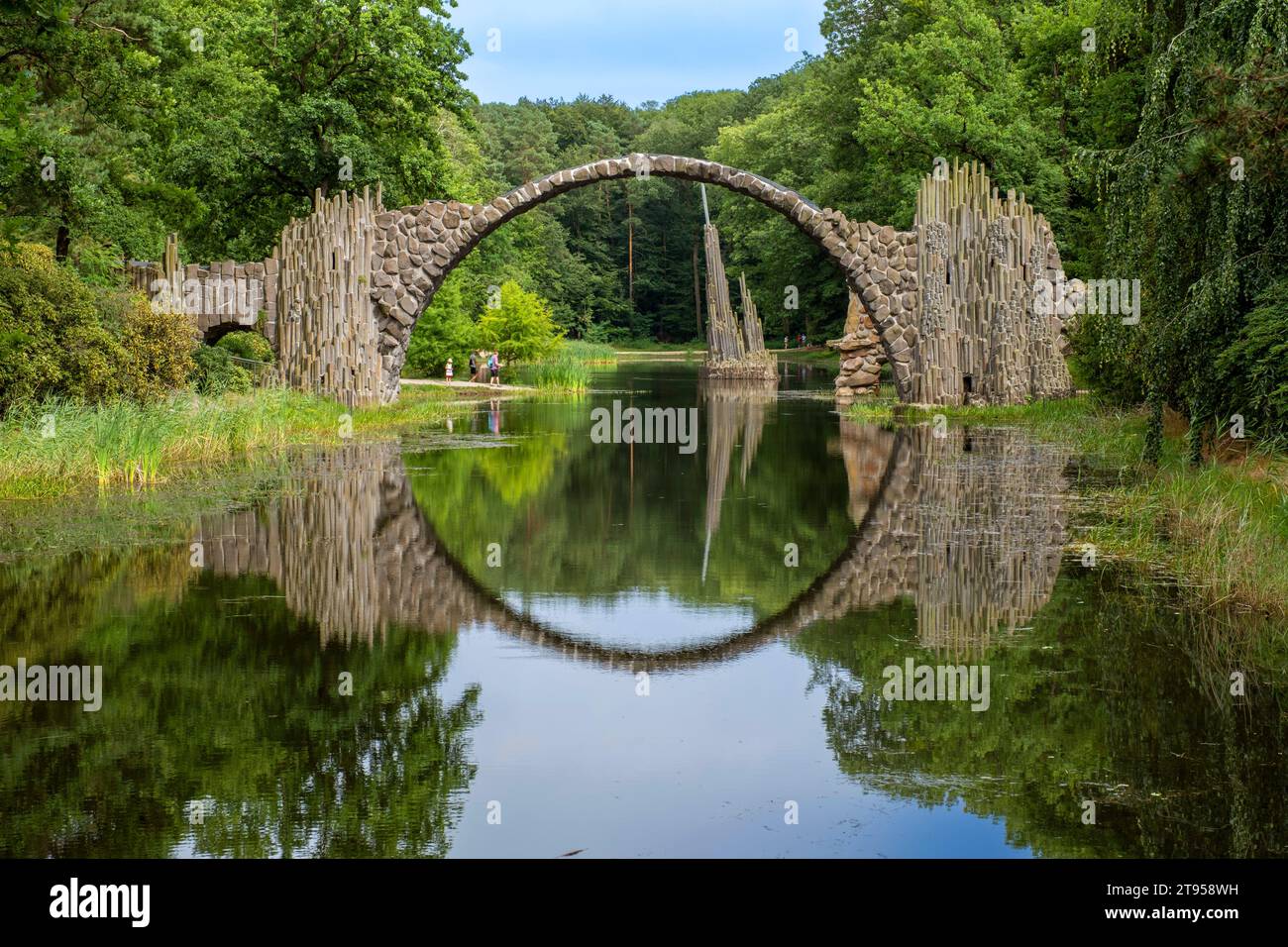 Rakotz bridge at lake Rakotzsee in Rhododendron-Park, Germany, Saxony, Kromlau Stock Photo