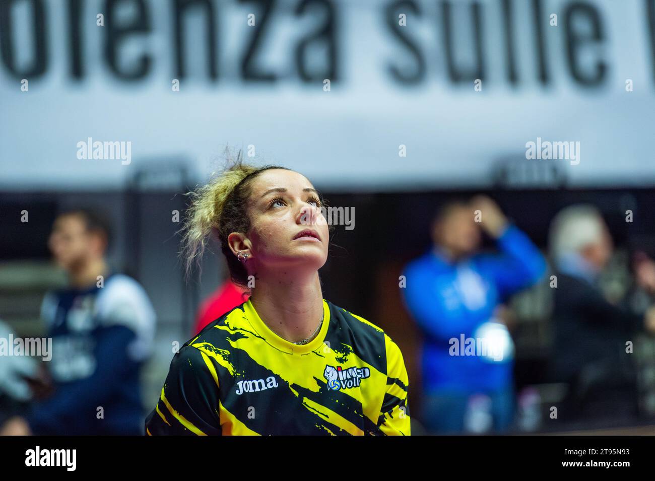 Treviso, Italy. 22nd Nov, 2023. Monica De Gennaro of Prosecco Doc Imoco Conegliano seen warming up before the LVF Serie A1 2023/24 volleyball match between Prosecco Doc Imoco Conegliano and Roma Volley Club at Palaverde stadium. Final score; Prosecco Doc Imoco Conegliano 3:0 Roma Volley Club. (Photo by Alberto Gardin/SOPA Images/Sipa USA) Credit: Sipa USA/Alamy Live News Stock Photo