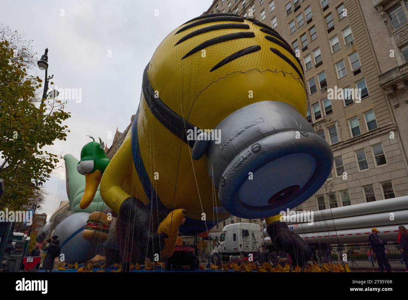 New York, New York, USA. 22nd Nov, 2023. Minions balloon is inflated