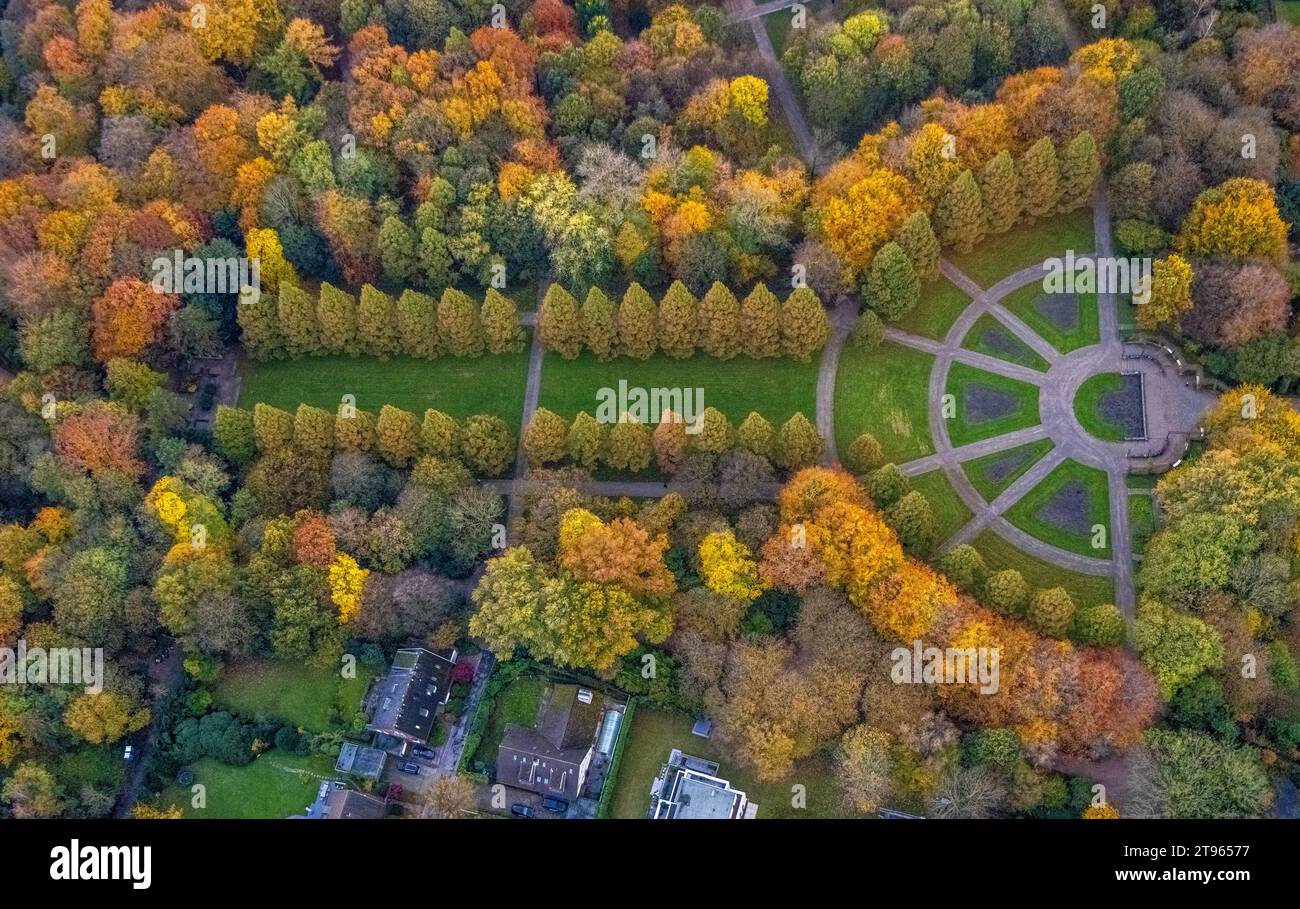 Luftbild, Gartenanlage Schloss Berge, umgeben von herbstlichen