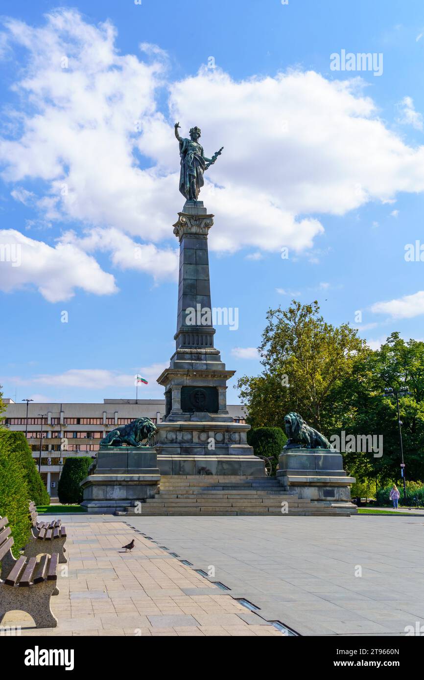 Ruse, Bulgaria - September 17, 2023: View of the Monument of Liberty, in the central square, Ruse, northeastern Bulgaria Stock Photo