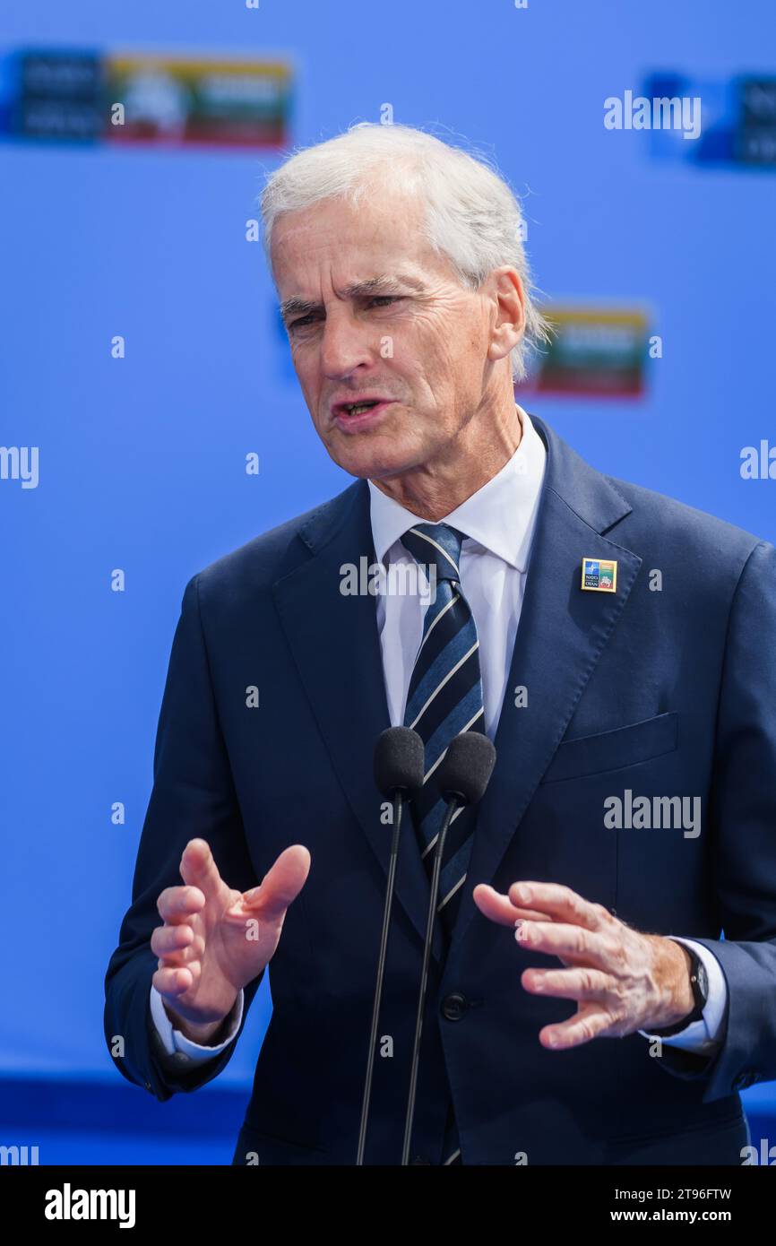 VILNIUS, LITHUANIA. 11th July 2023. Jonas Gahr Støre, Prime Minister of Norway during doorstep at NATO SUMMIT 2023. Vilnius, Lithuania. Stock Photo