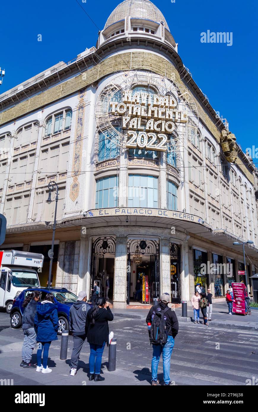 Palacio de hierro department store hi-res stock photography and images -  Alamy